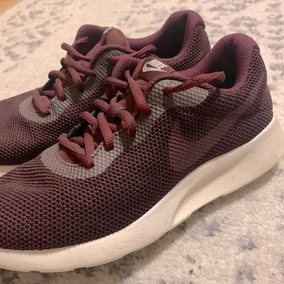 Nike Shoes Womens Nike Running Shoes Size 9 Poshmark